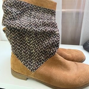 Toms Suede and Wool Slouchy Serra boots